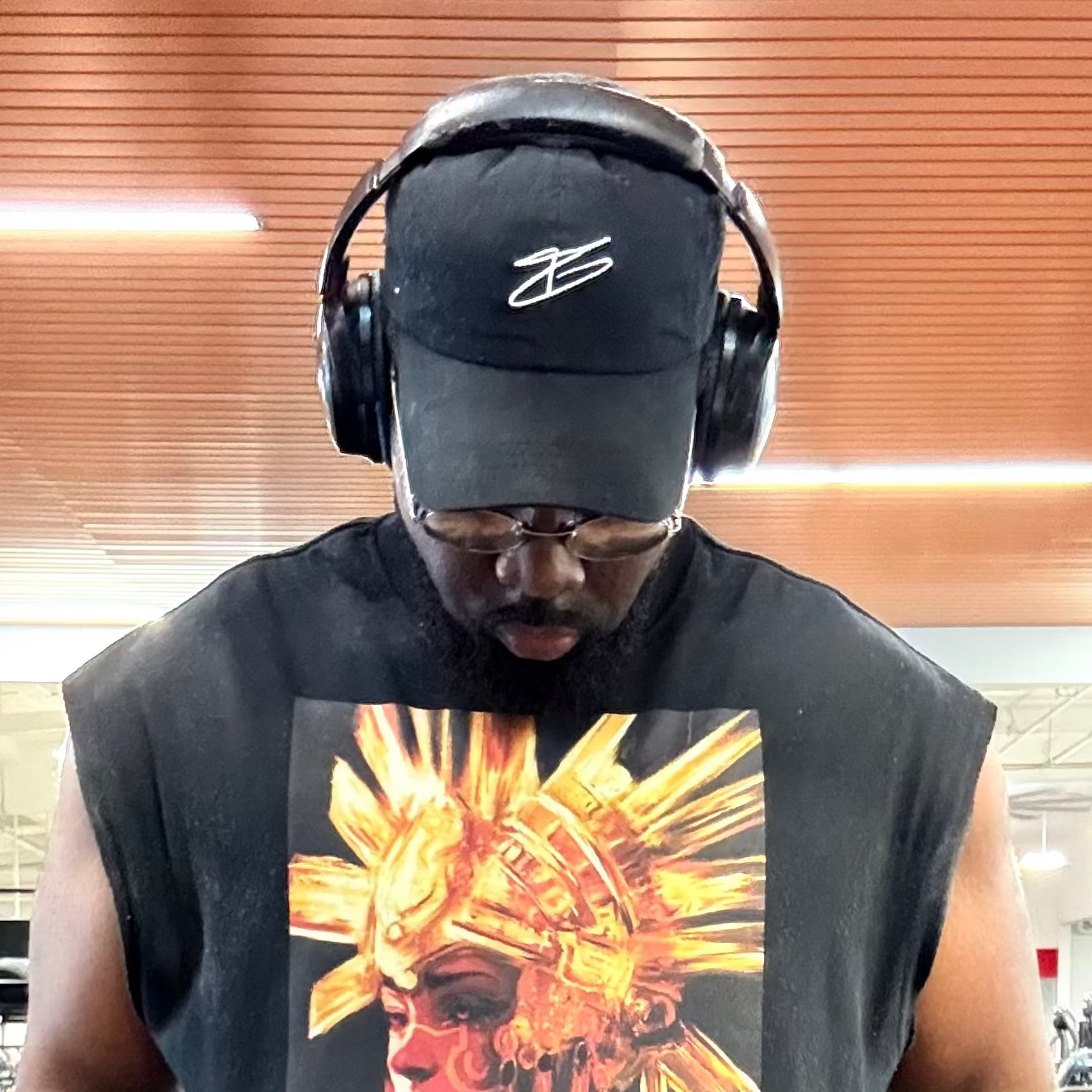 Red Queen Boxy Tank Top